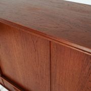 Buffet haut en teck, design danois, années 1960, designer : EW Bach