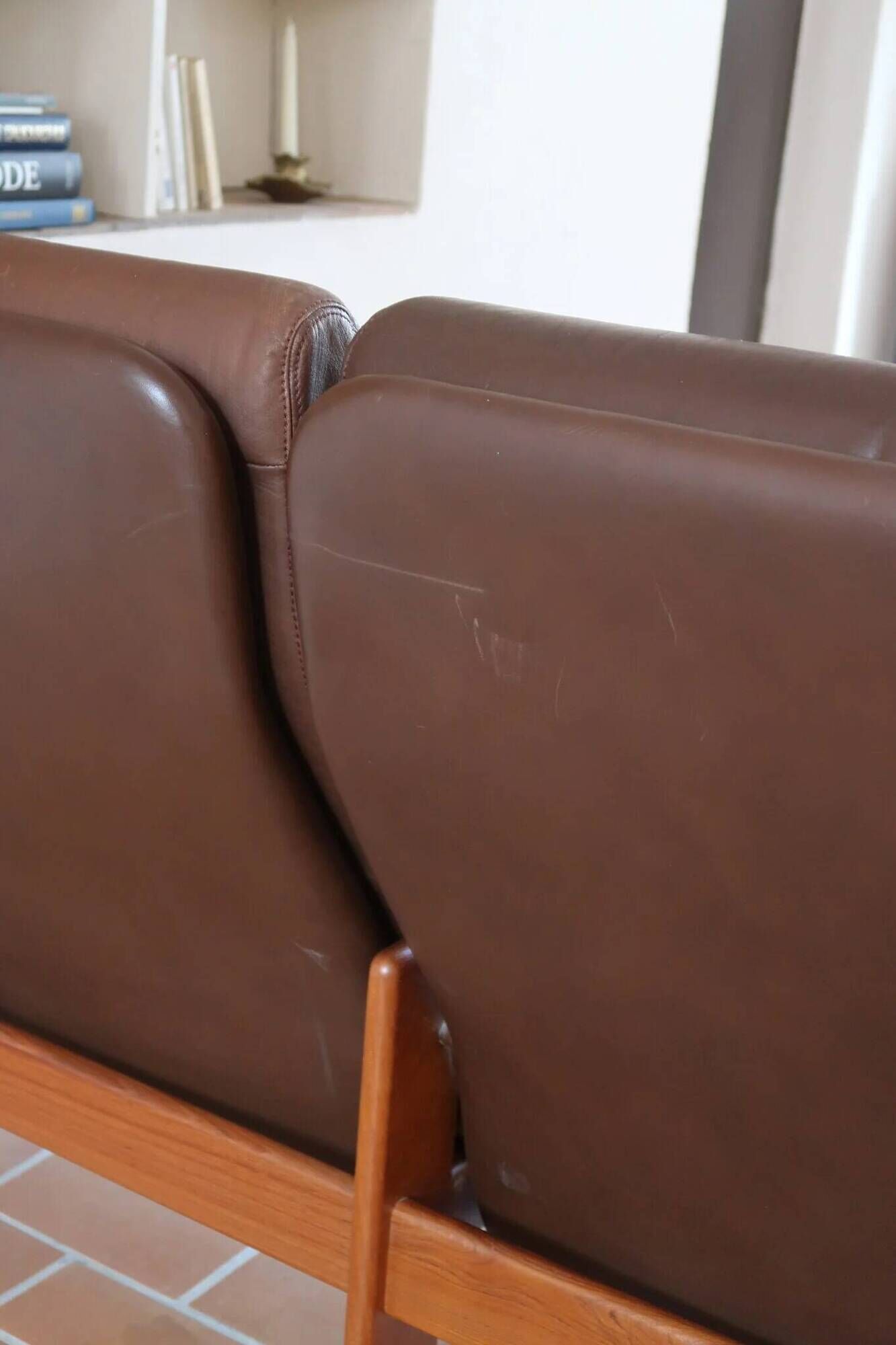 Brown leather 3-seater sofa, Sven Ellekaer for Skipper, 1982.