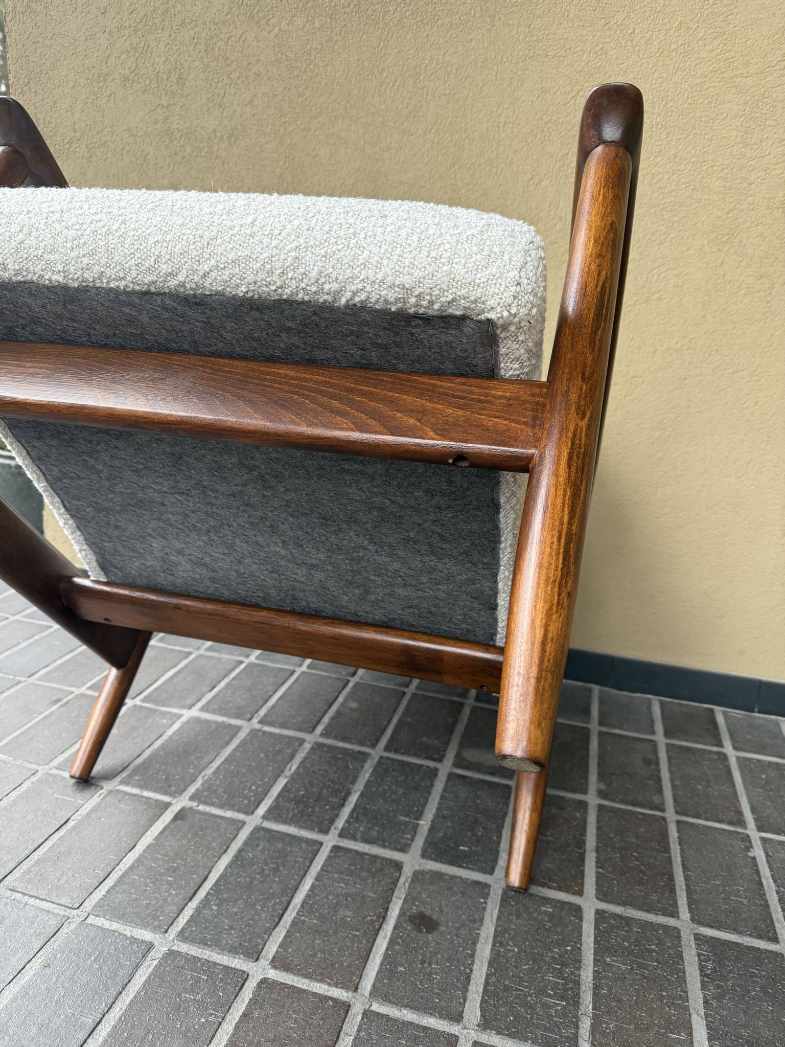 GFM-142 armchair, design by Edmund Homa from the 70s, white ivory boucle - 2 pieces available