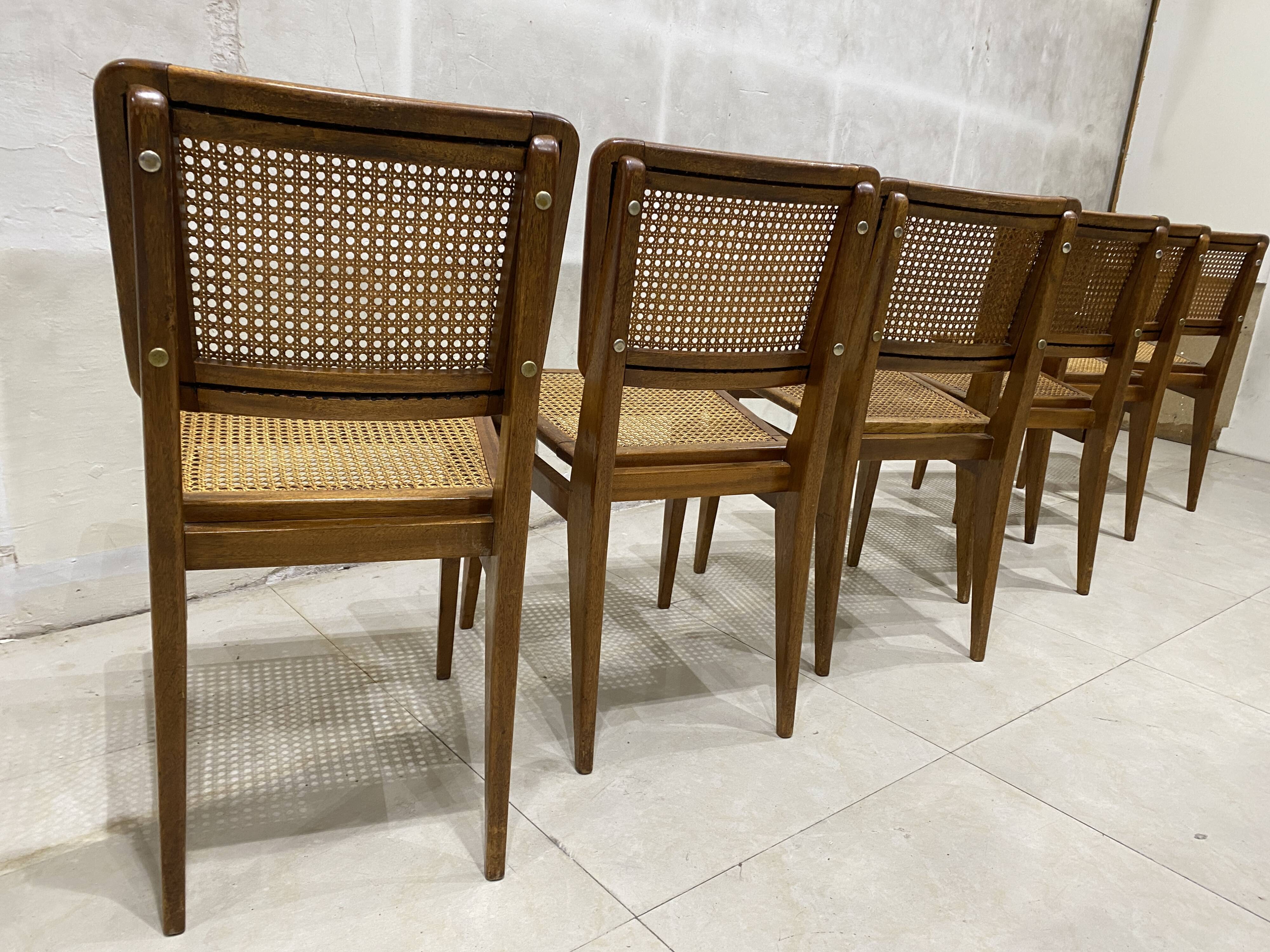 Série de six chaises cannées