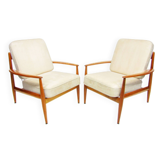 Deux chaises longues "118" par Grete Jalk