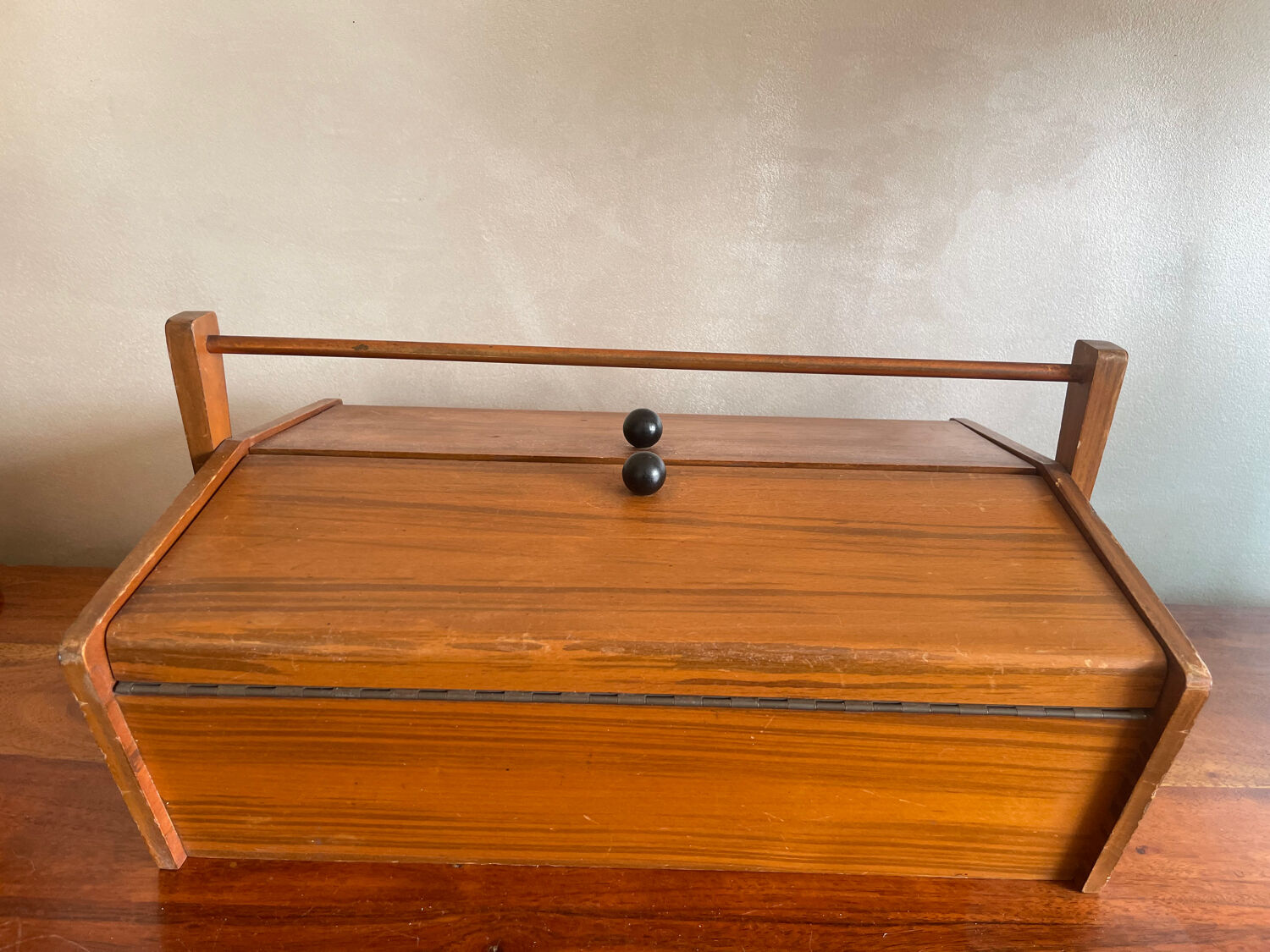 Scandinavian style worker