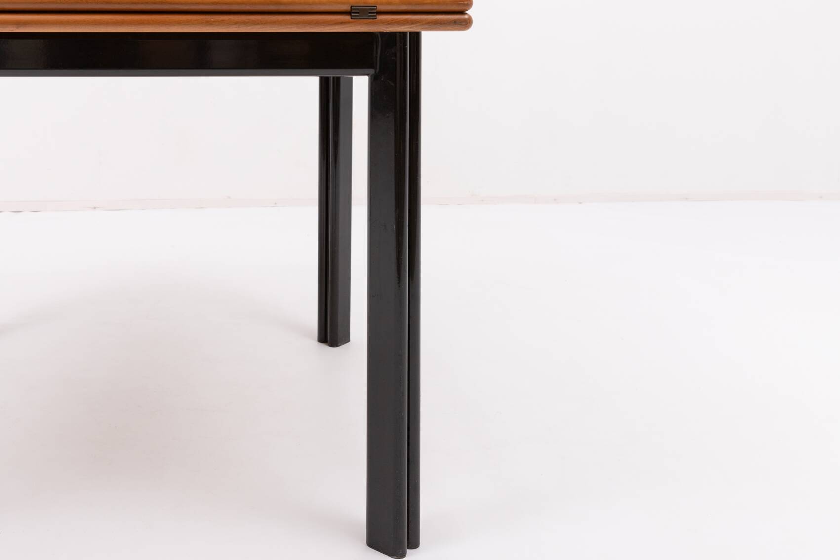 Table à manger vintage pliable en noyer, design italien, 1980