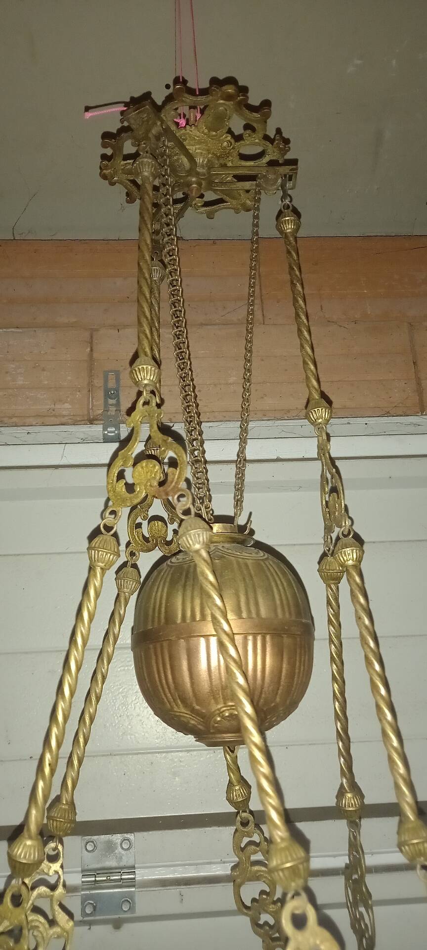 Ancienne suspension en bronze