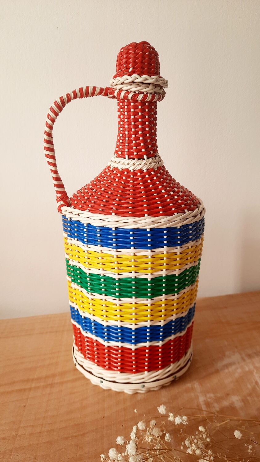 Bottle scoubidou