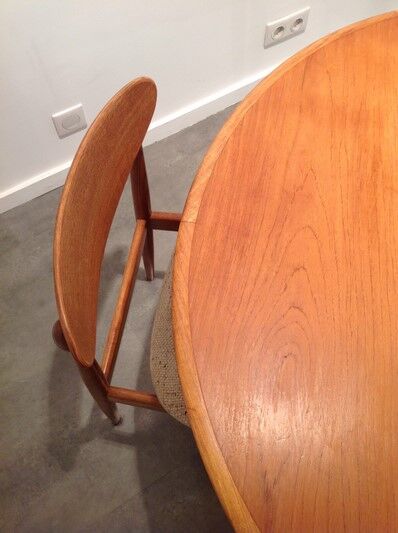 Set table and 4 chairs Parker Furniture