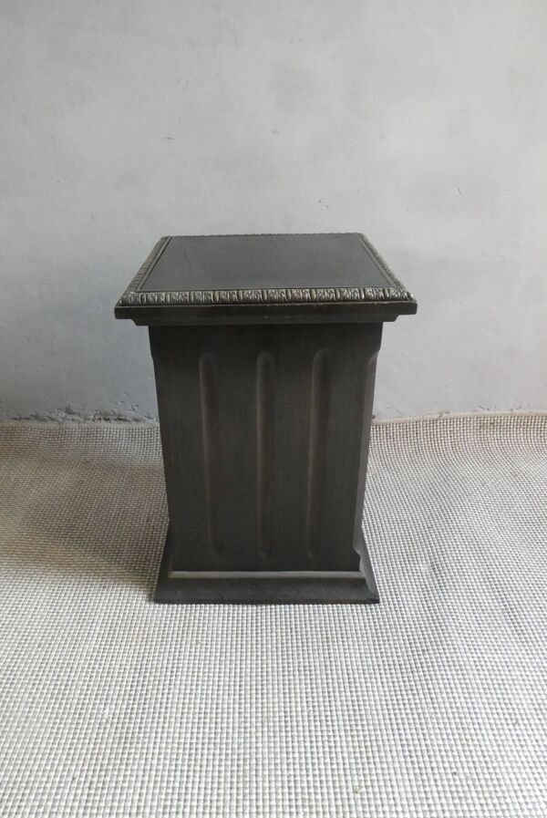 Colonne sellette Napoléon III, bois noirci et bronze, XIX