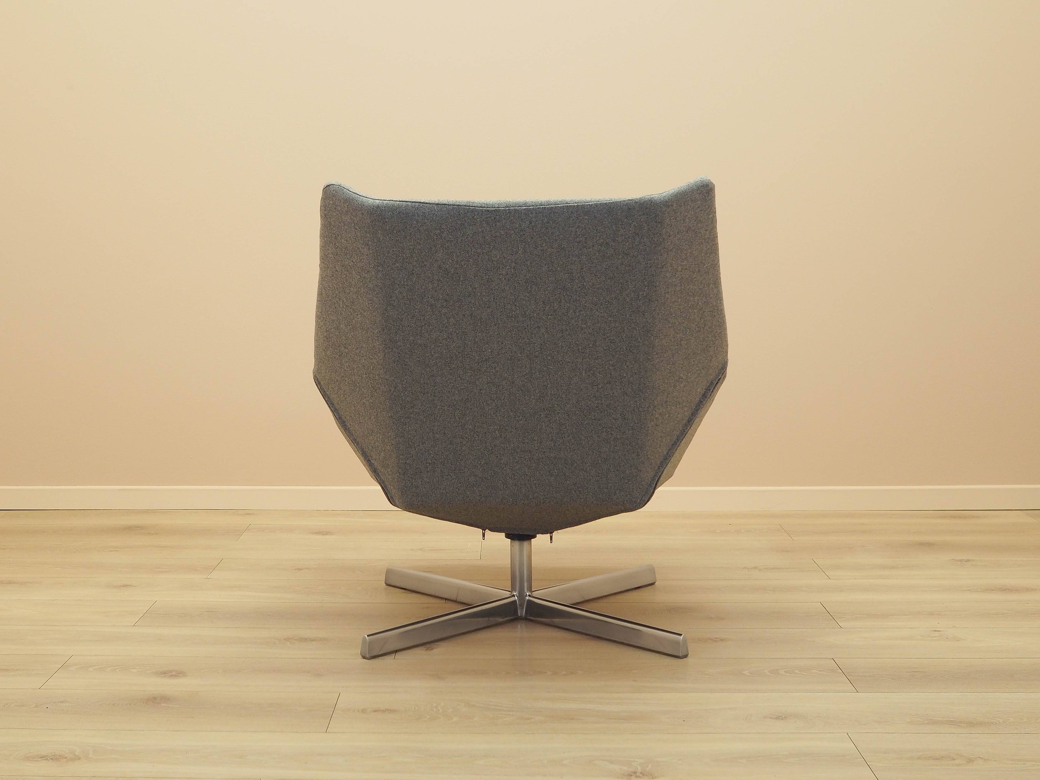 Swivel armchair, German design, 1960s, manufactured by Walter Knoll