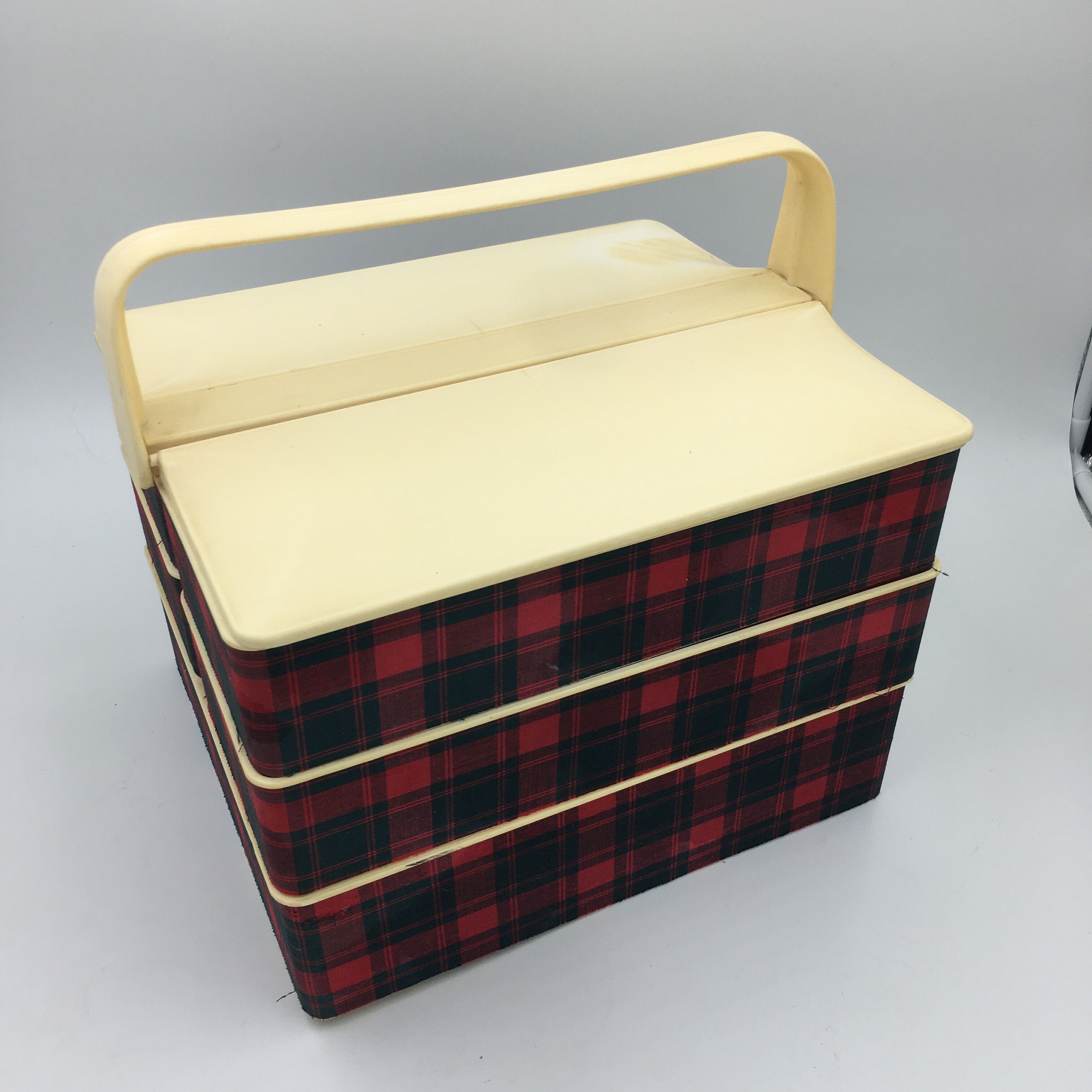 Dressmaker in Bakelite Scottish décor