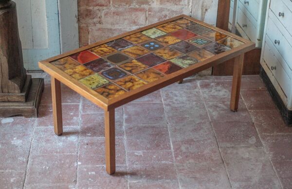 Table basse années 60 carrelée géométrique brutaliste Jean Gregorieff