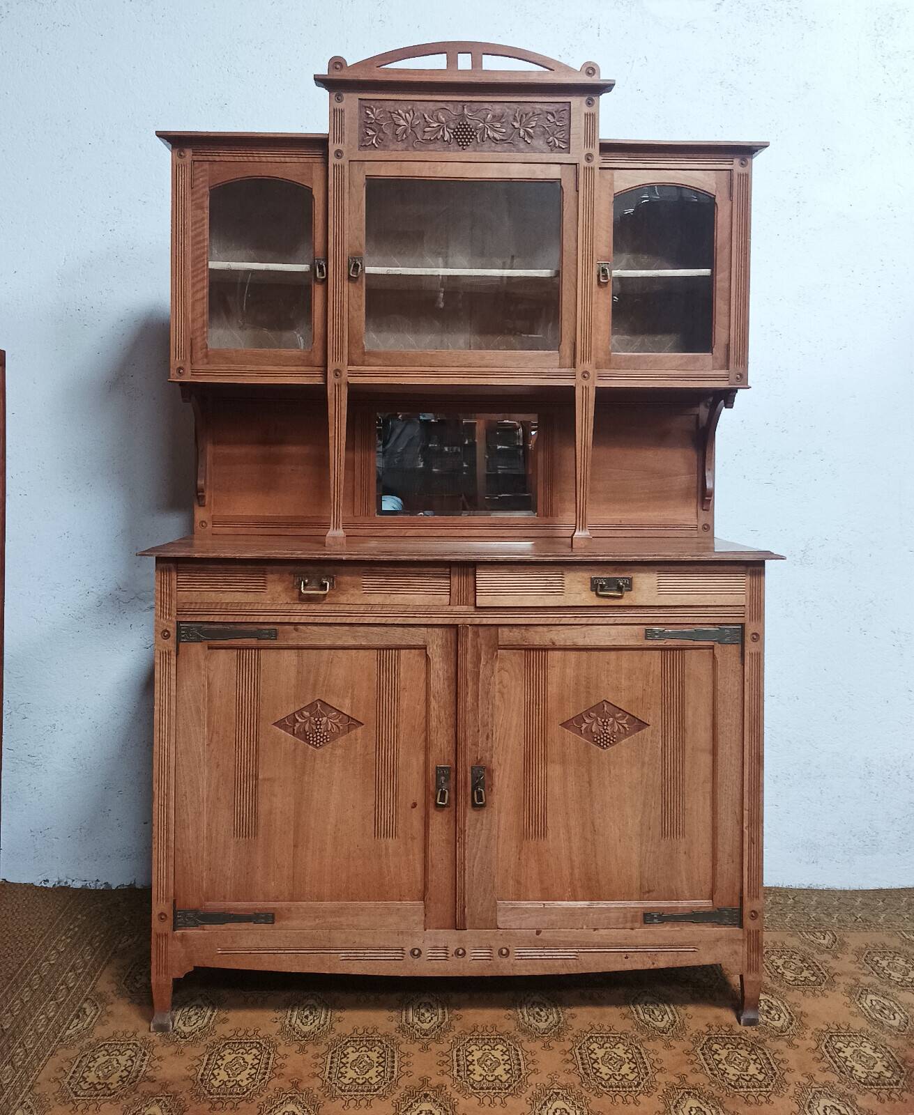 Art Nouveau Art Deco buffet in blonde walnut