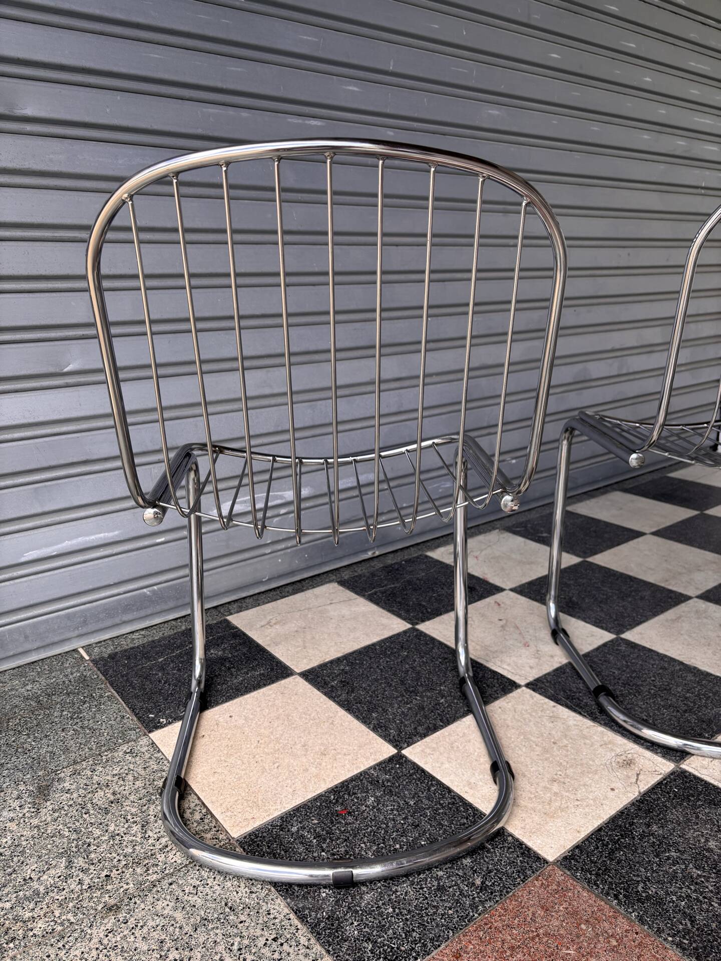 Chaises italiennes seventies