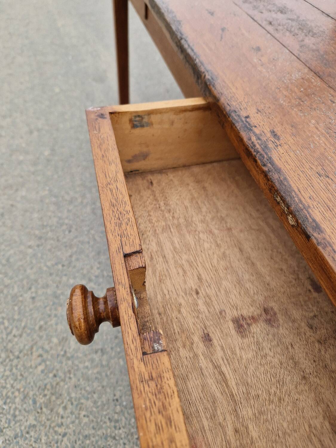 Solid farm table 1m70