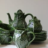 Service of cabbage cups barbotine Caldas da Rainha, Portugal