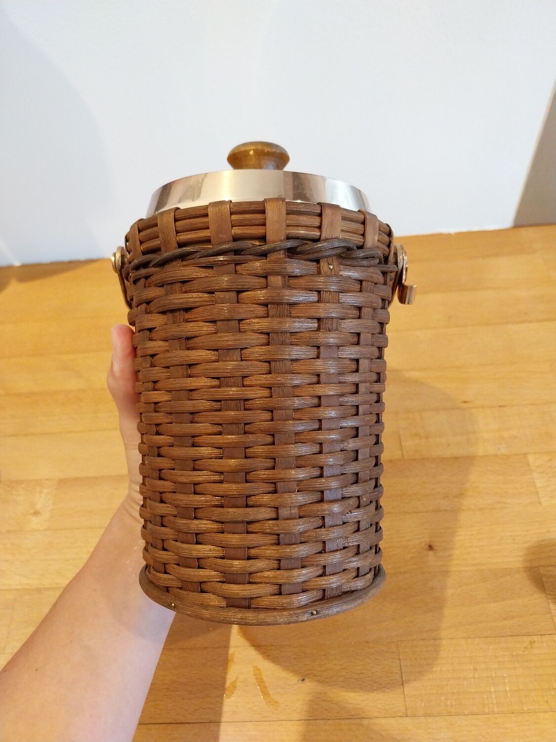 Copper wicker ice cube