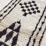 Moroccan berbere carpet 400x72cm
