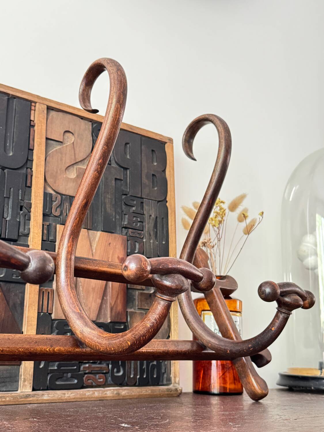 Porte manteau mural en bois Thonet