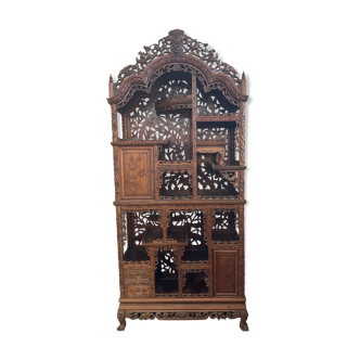 Sculpted cabinet of Chinese collector