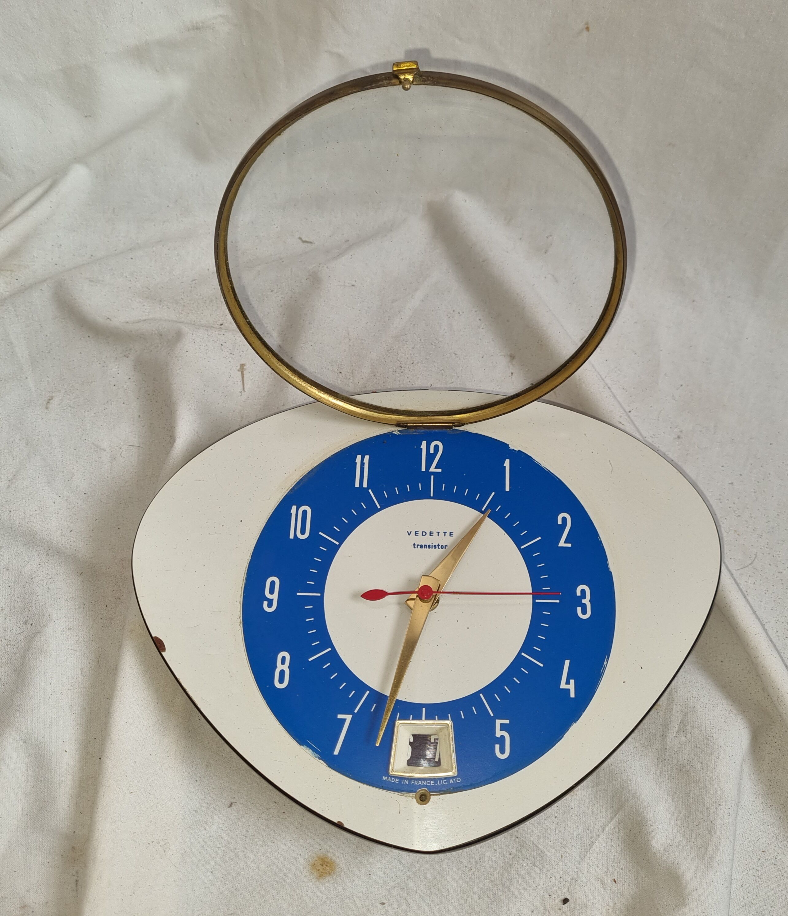 Featured kitchen clock, 1970