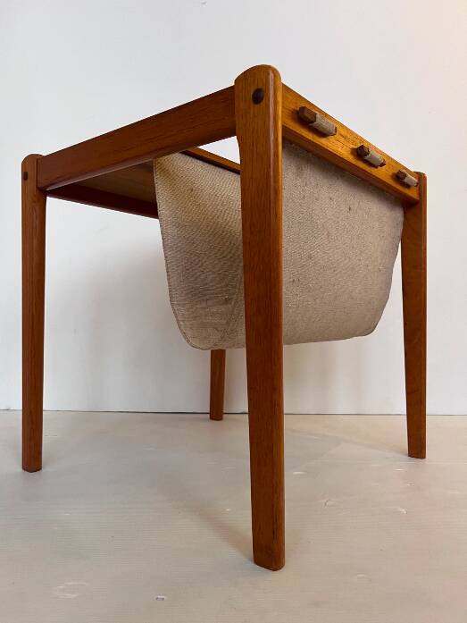 occasional table / magazine rack in teak and turbo-edged fabric