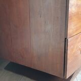 Walnut chest of drawers