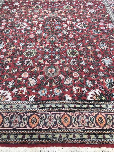 Vintage Turkish carpet Hereke end knoated hand 150x225 cm