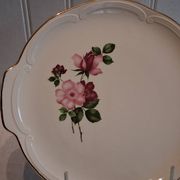 Plat à oreilles de chez Gien modèle "Chinon" en très bon état.