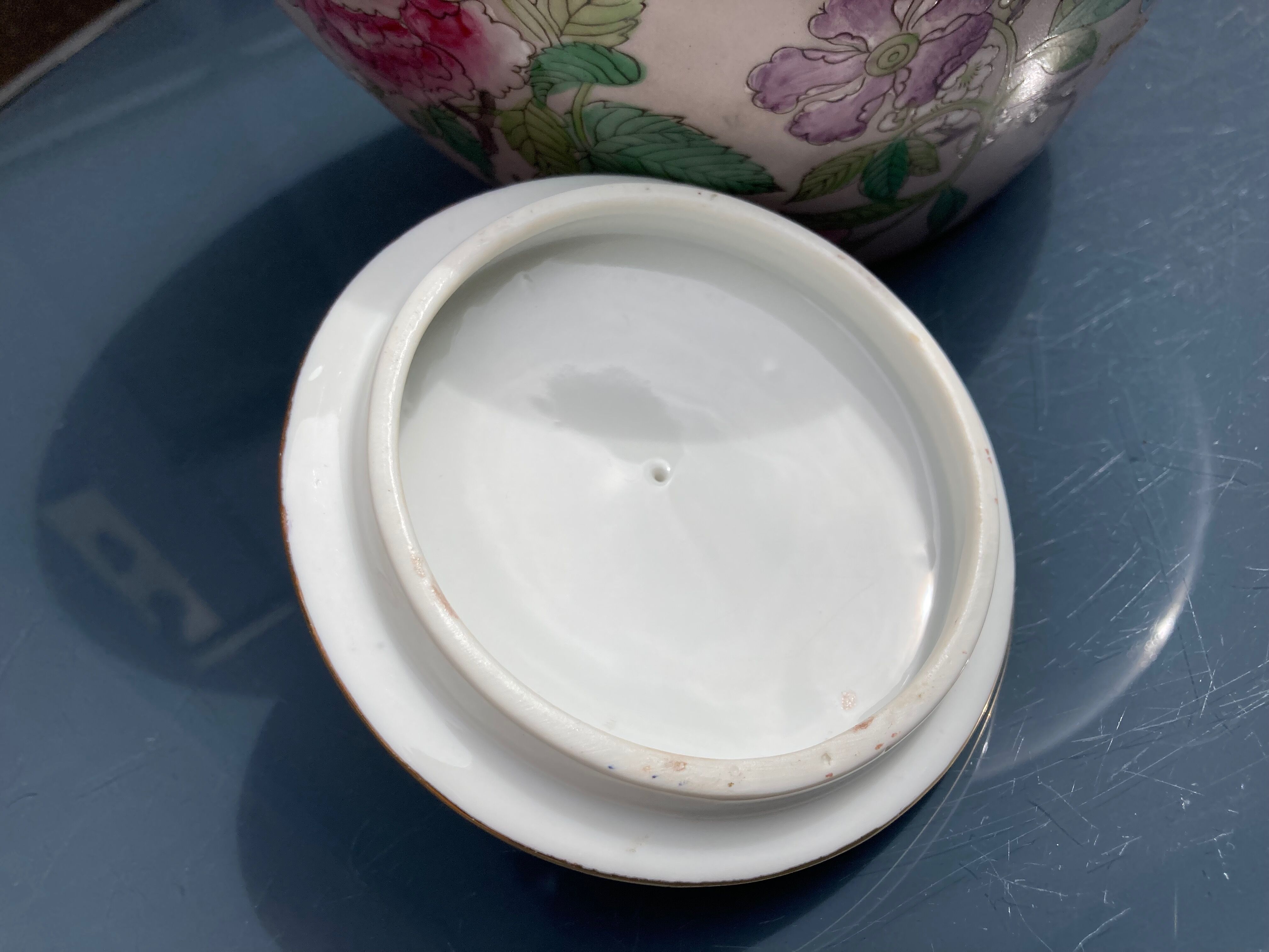 Pot couvert asiatique en émaux cloisonné