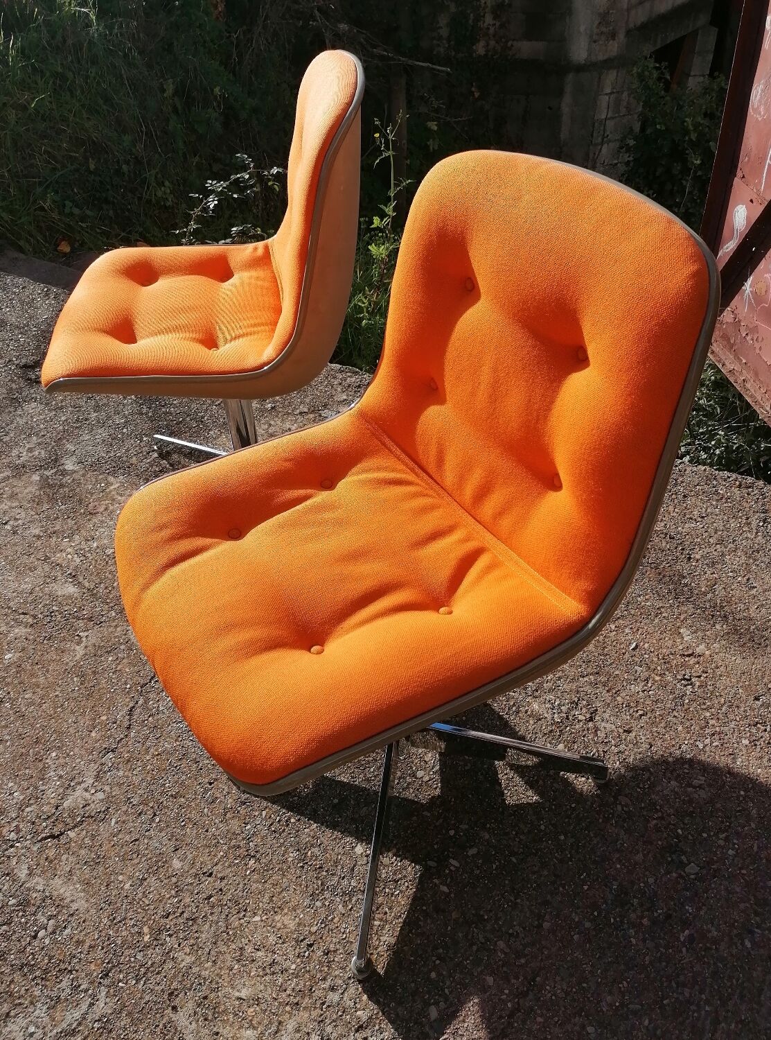 Set of 4 vintage Steelcase Strafor office chairs by Randall Buck.