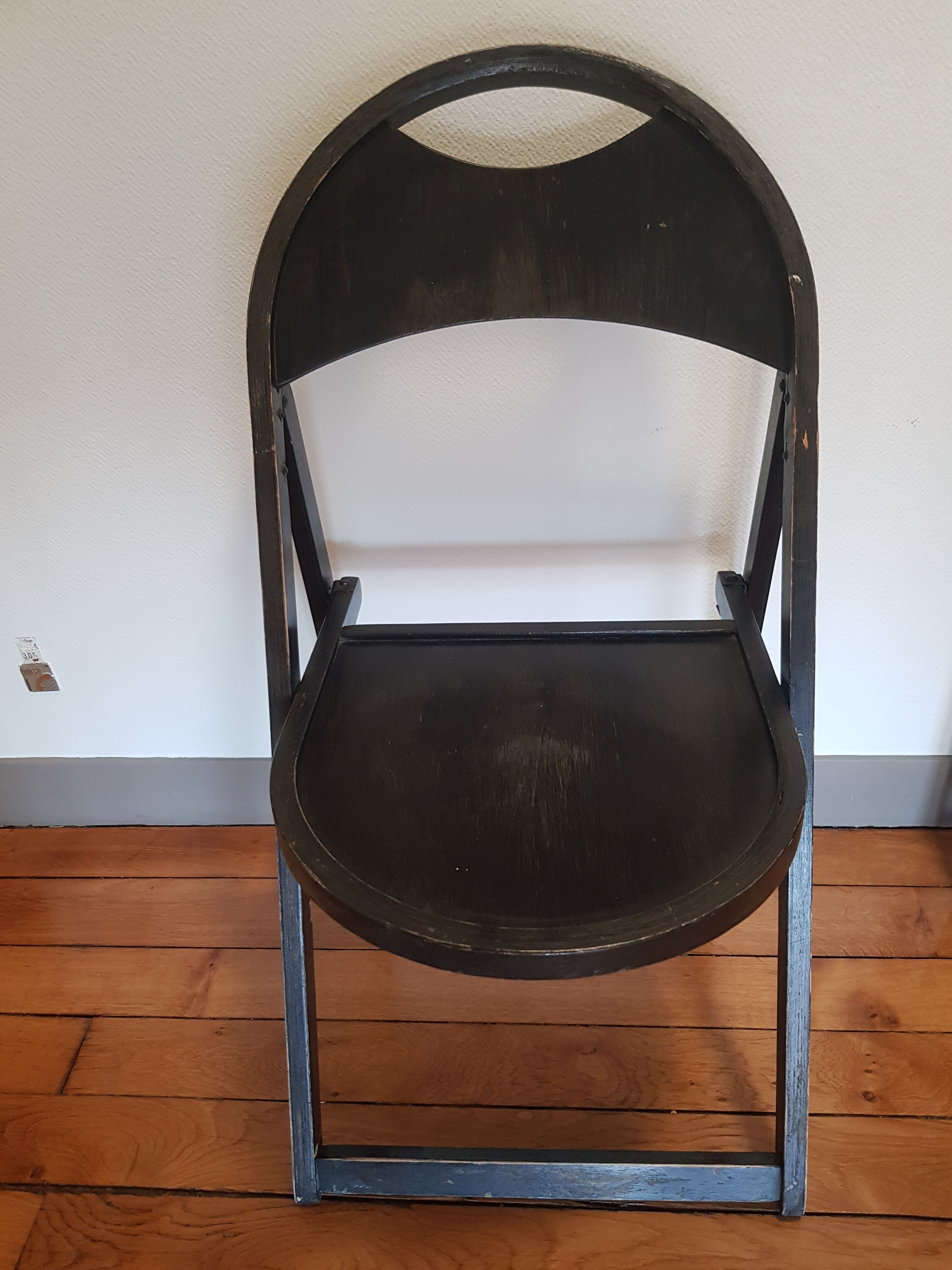 Lot of 3 folding chairs tunaet b751