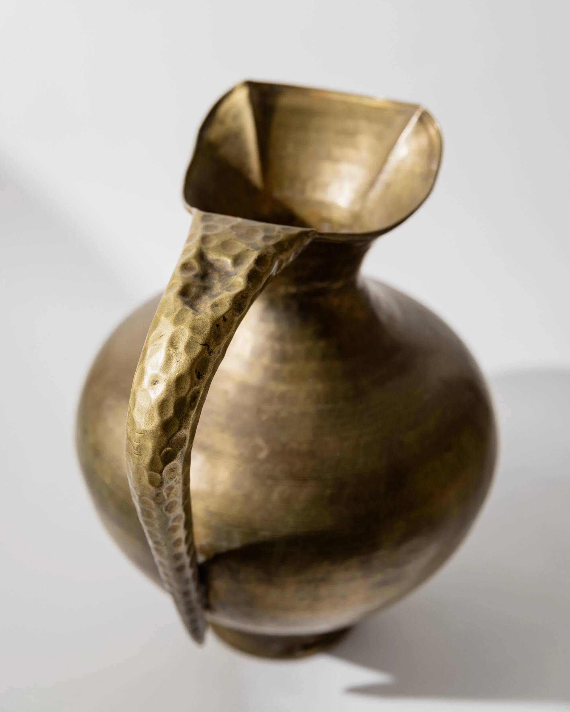 Vintage brass vase from the 1940s, hand-hammered metal, amphora shape, Italian design from the 1940s.