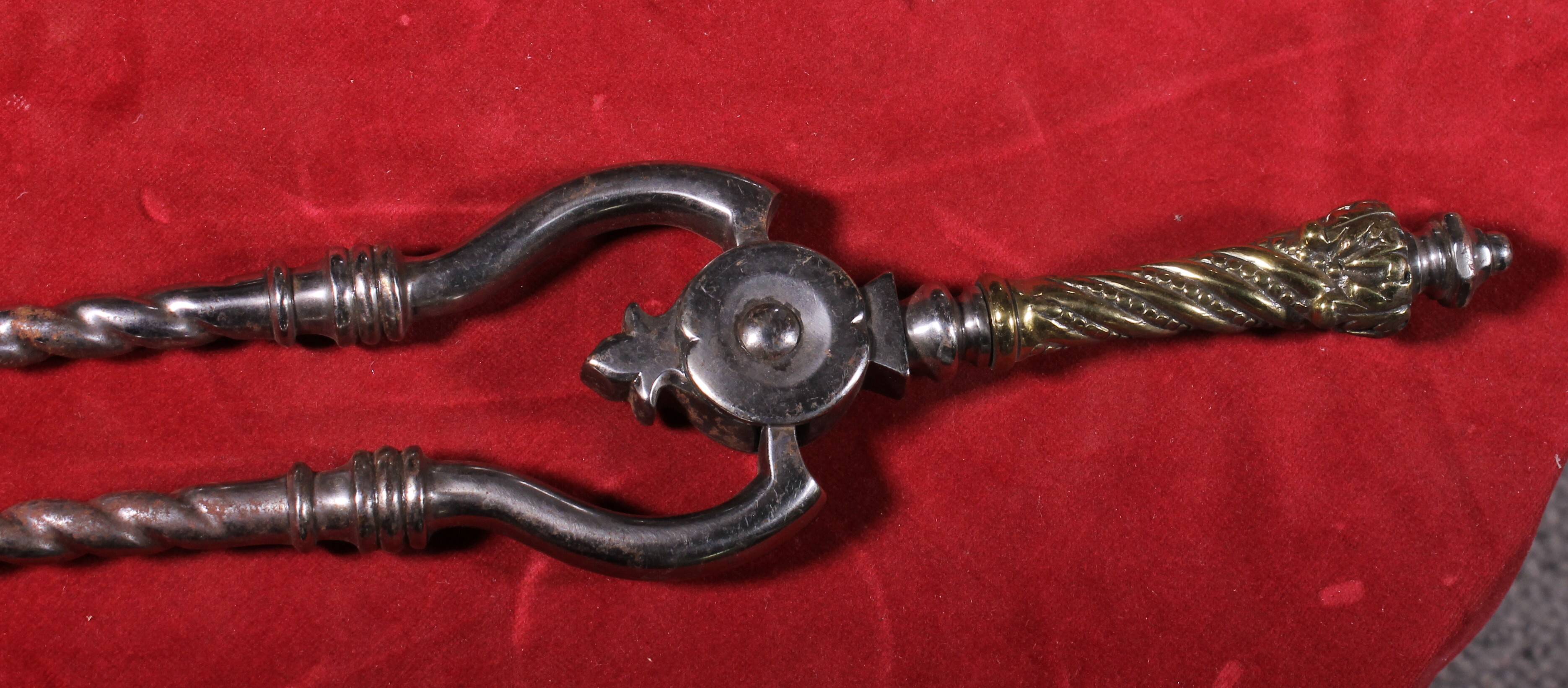 Nécessaire de cheminée début XIX eme acier et bronze