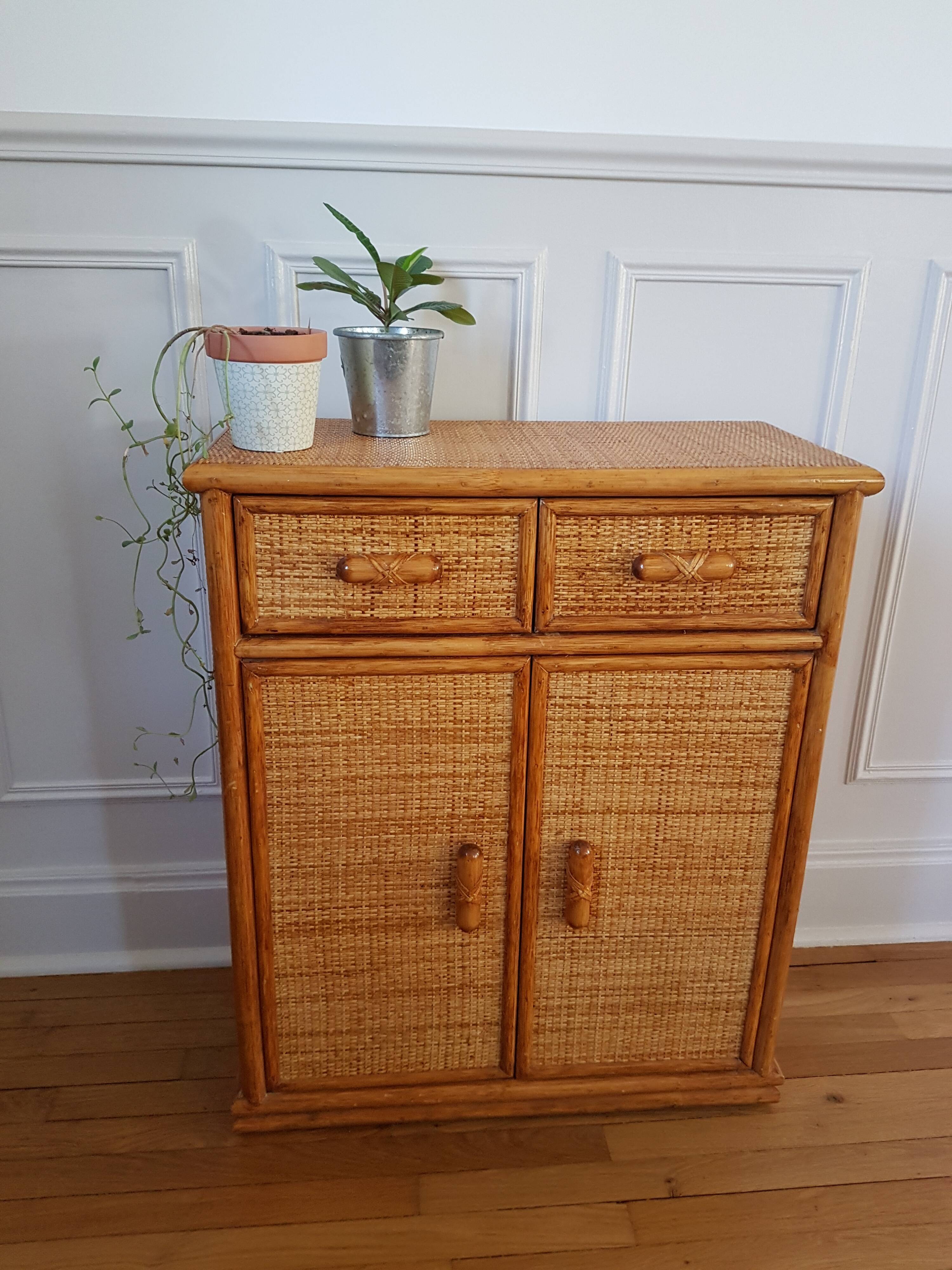 Dresser in rattan and canning