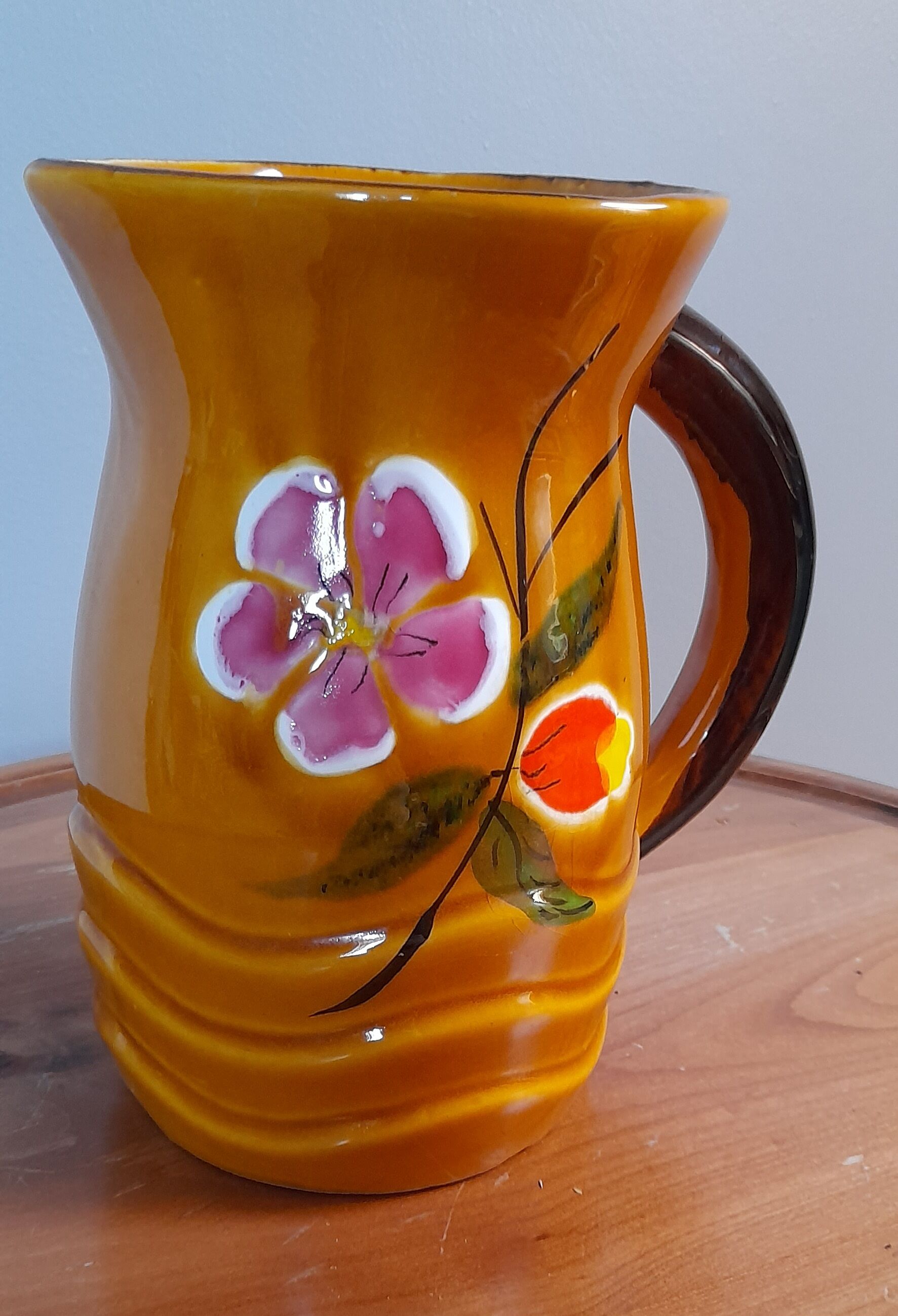 Pitcher flower signed PL France undulate