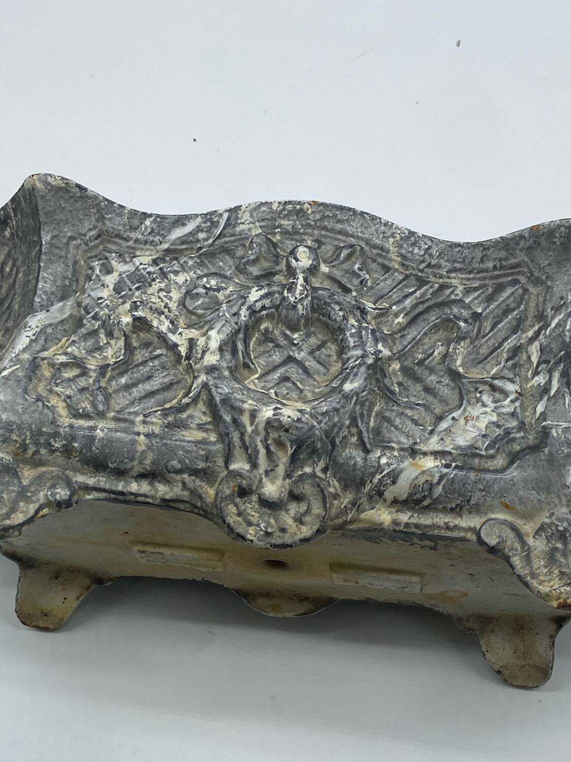 Antique cast iron planter / Medici style / garden / bourgeois house