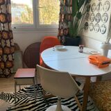 Formica shoeshine stool