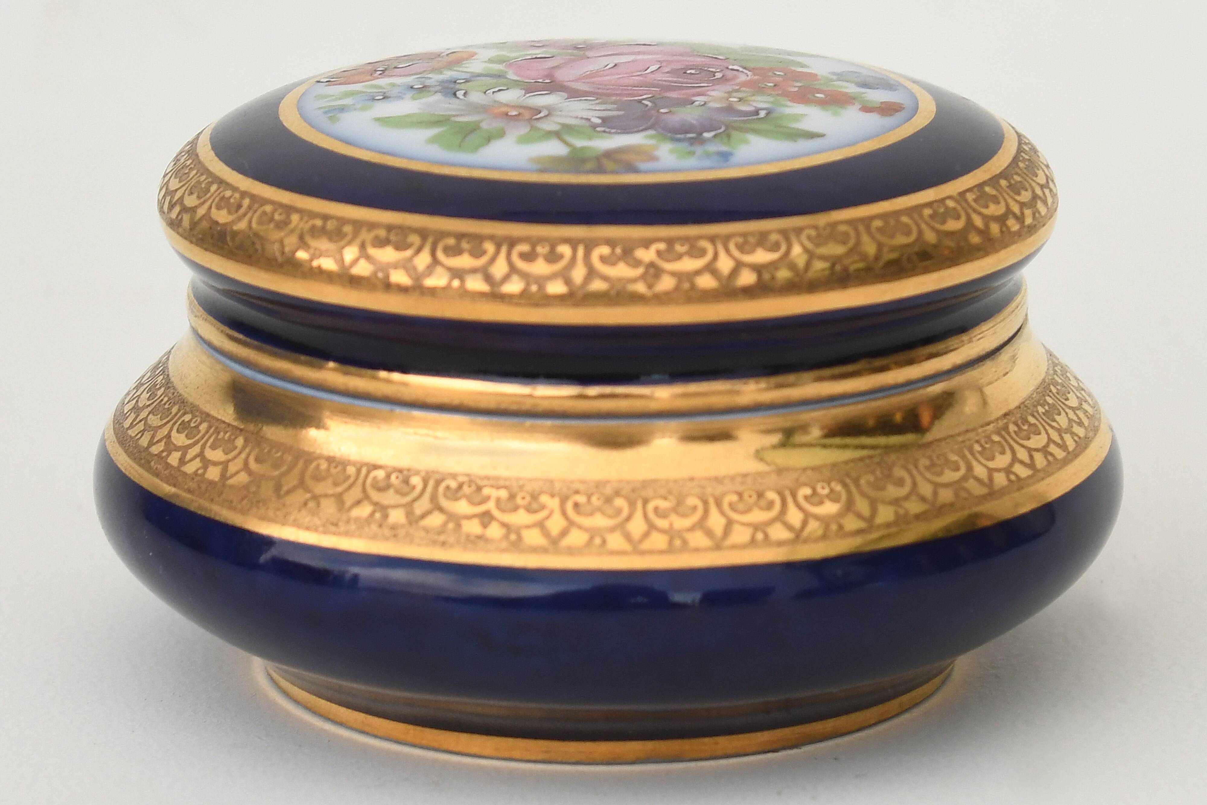 Small porcelain jewellery box from Limoges