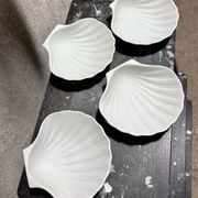 4 coquilles saint Jacques en faïence