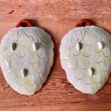 Duo of small dishes, trays or slip pockets