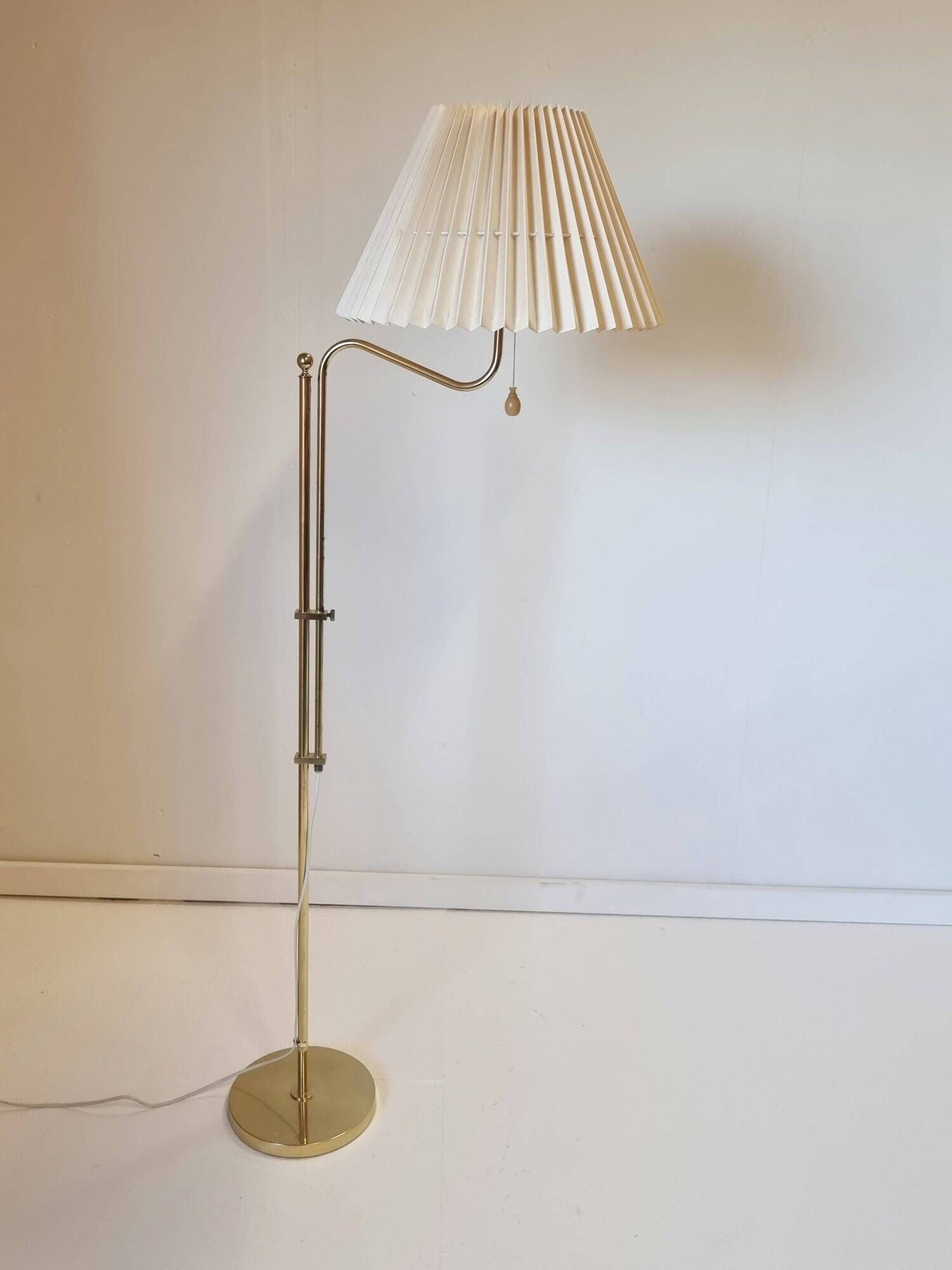 Bergboms, adjustable floor lamp G-132 in brass, Scandinavian / Midcentury Modern