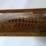 Plat 61cm brun kaki Digoin relief poisson