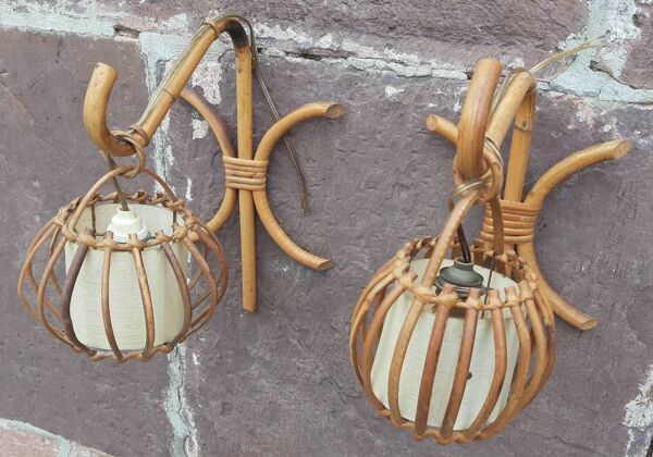 Paire d' appliques en rotin Louis Sognot.