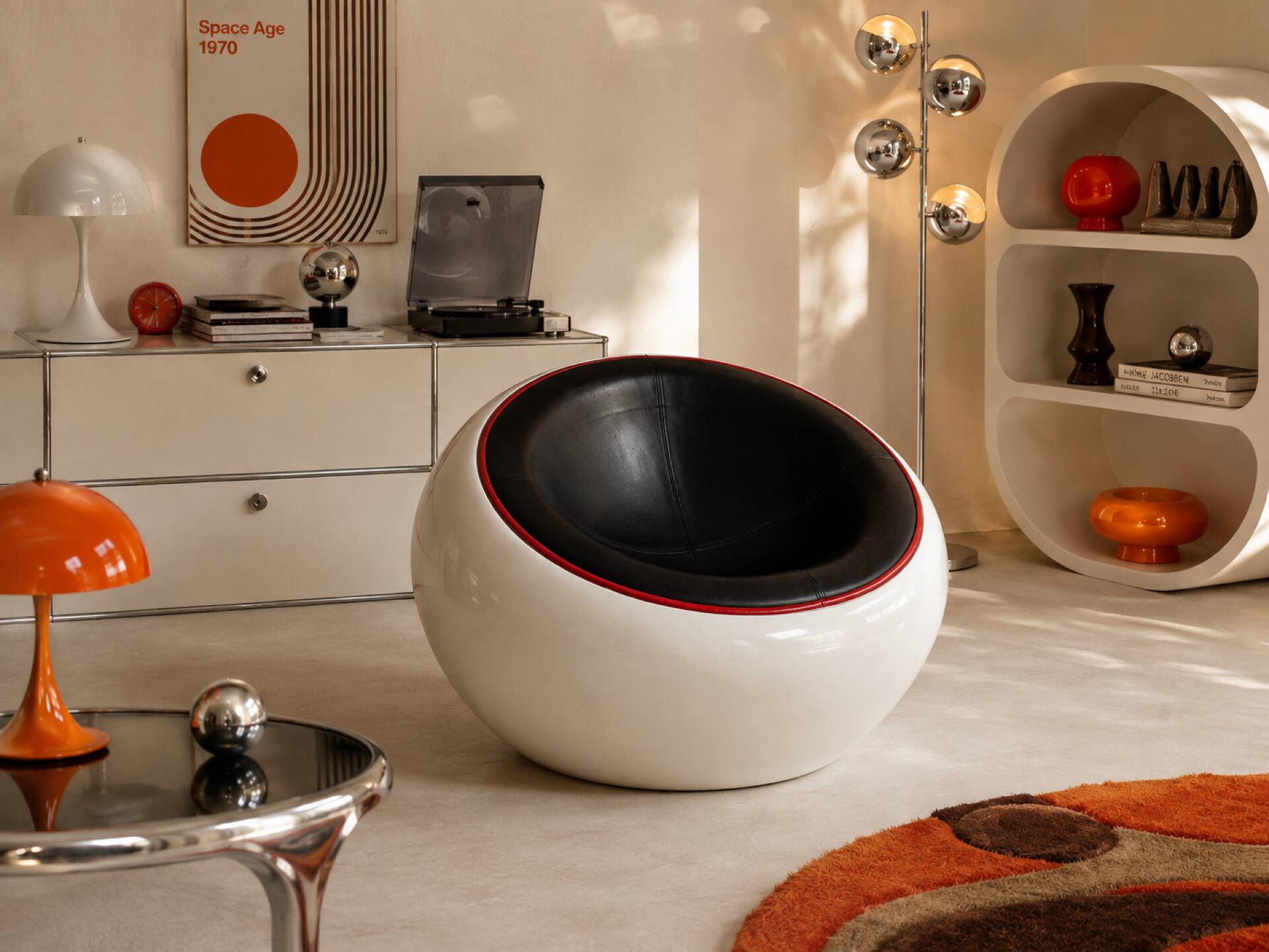 Egg Pod Ball Chair Space Age in fibreglass – 1960s/70s