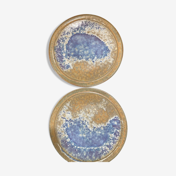 Set of 2 small enameled stoneware plates