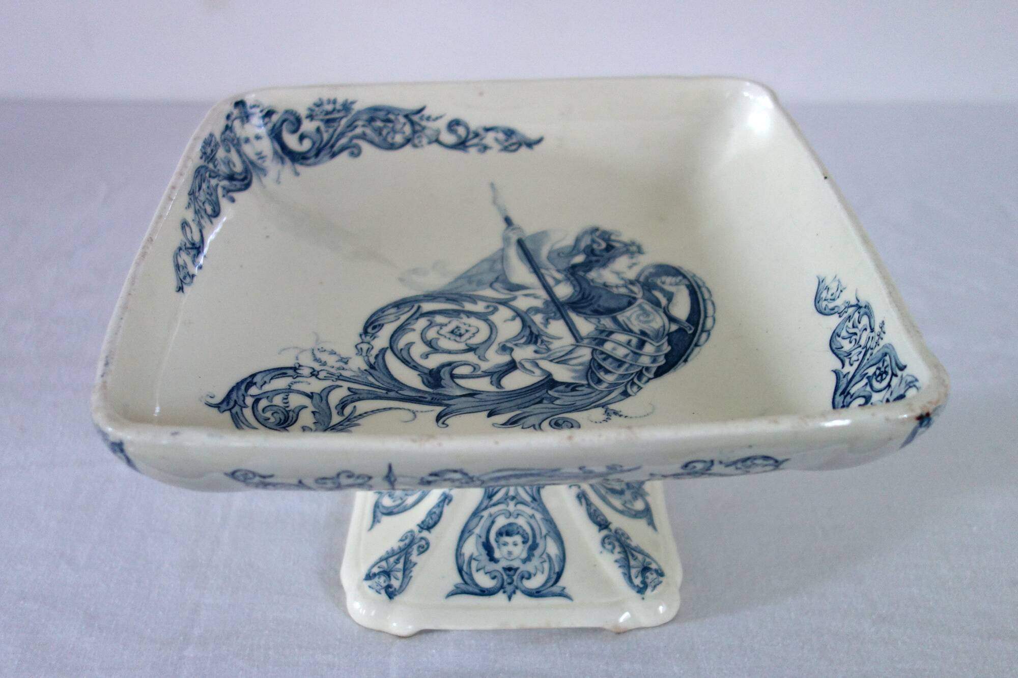 Small Renaissance earthenware compote dish, Clairefontaine JS & Cie, 19th century.