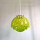 Grande suspension en vert moucheté vert et blanc, mid-century