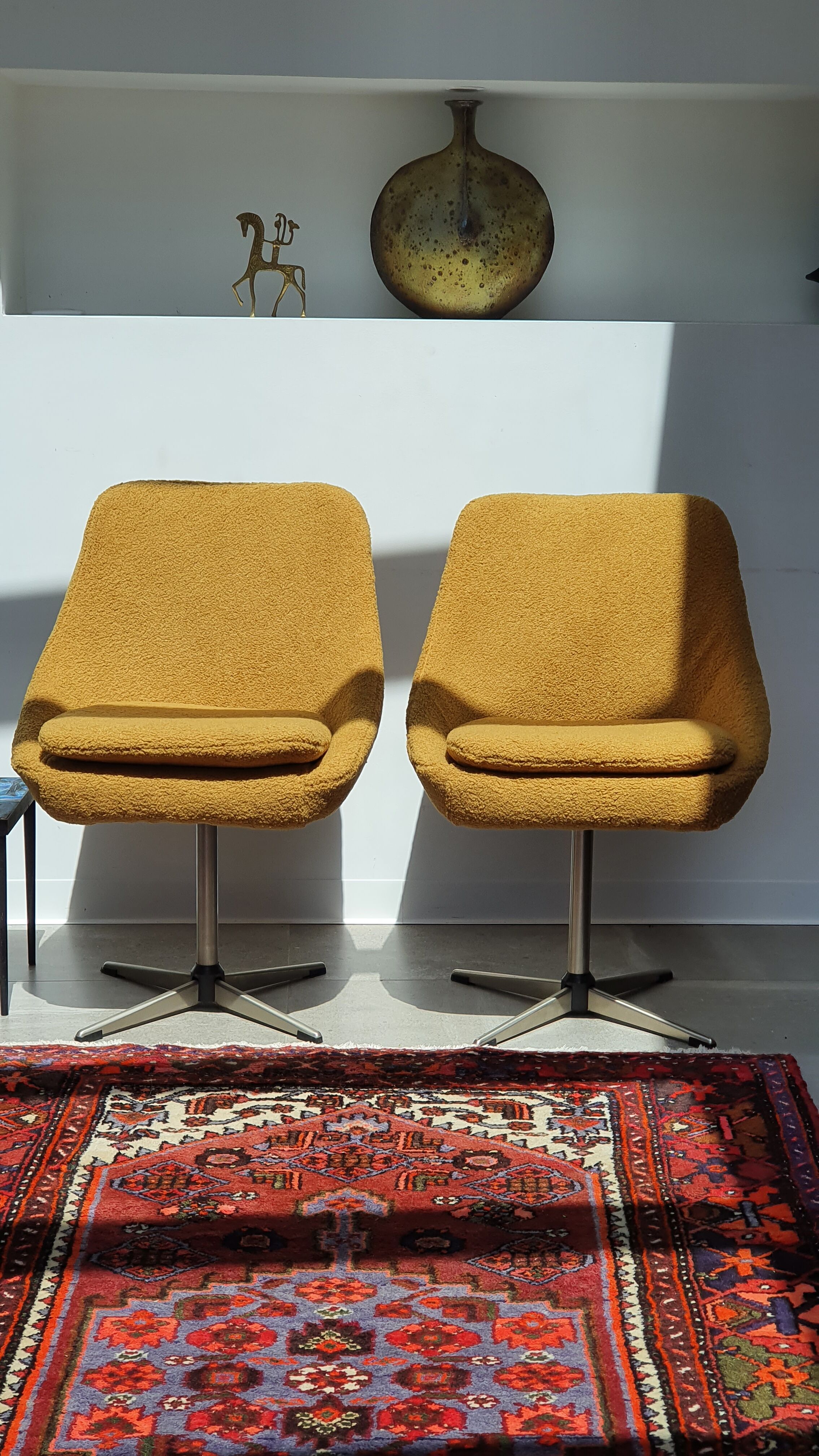 Pair of space age swivel chairs 70s