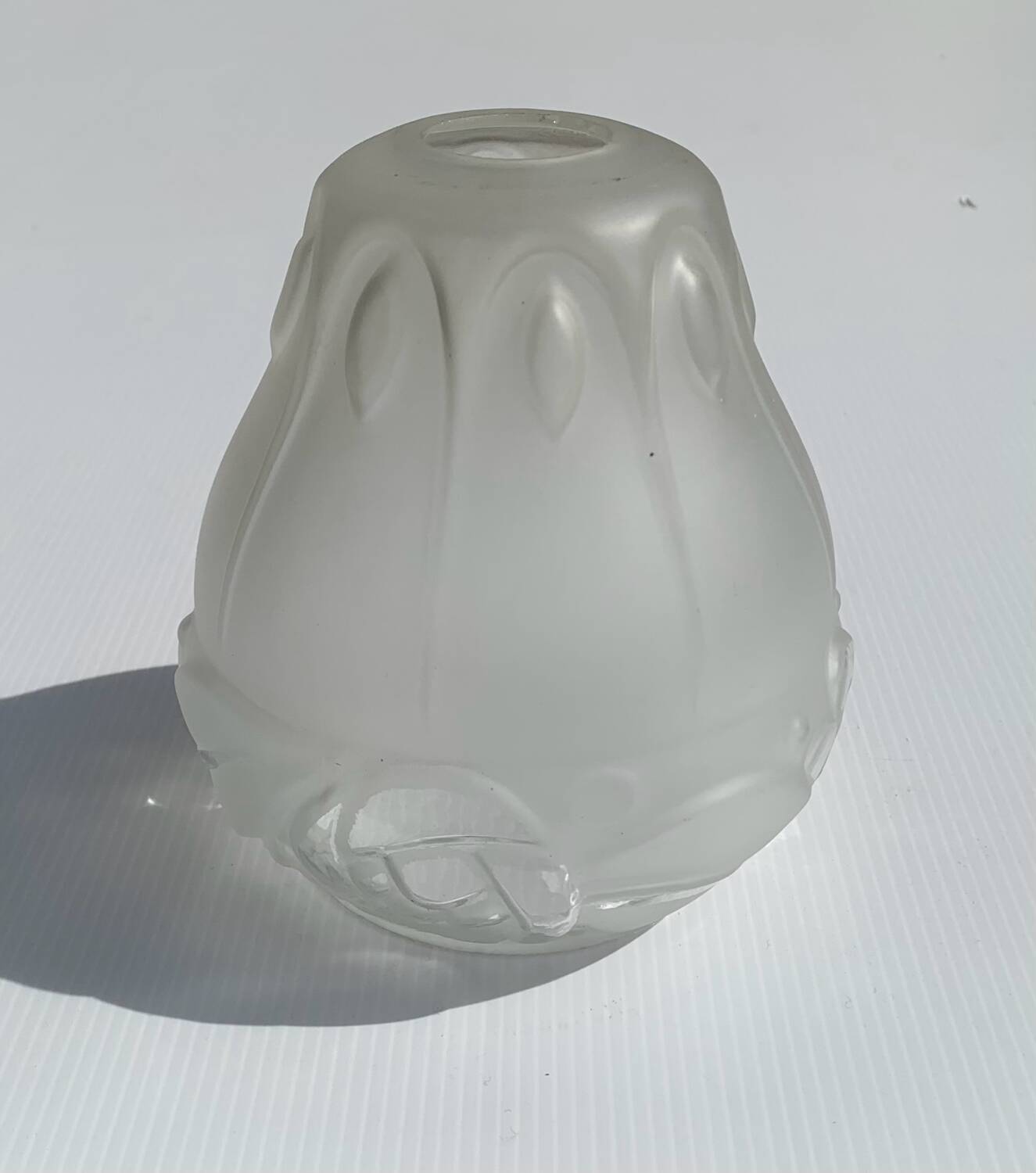 Glass tulip lampshade