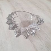 Shell-shaped glass pocket tray