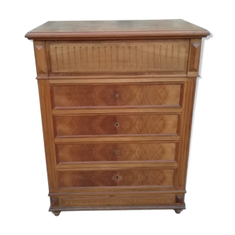 Dresser / dressing table